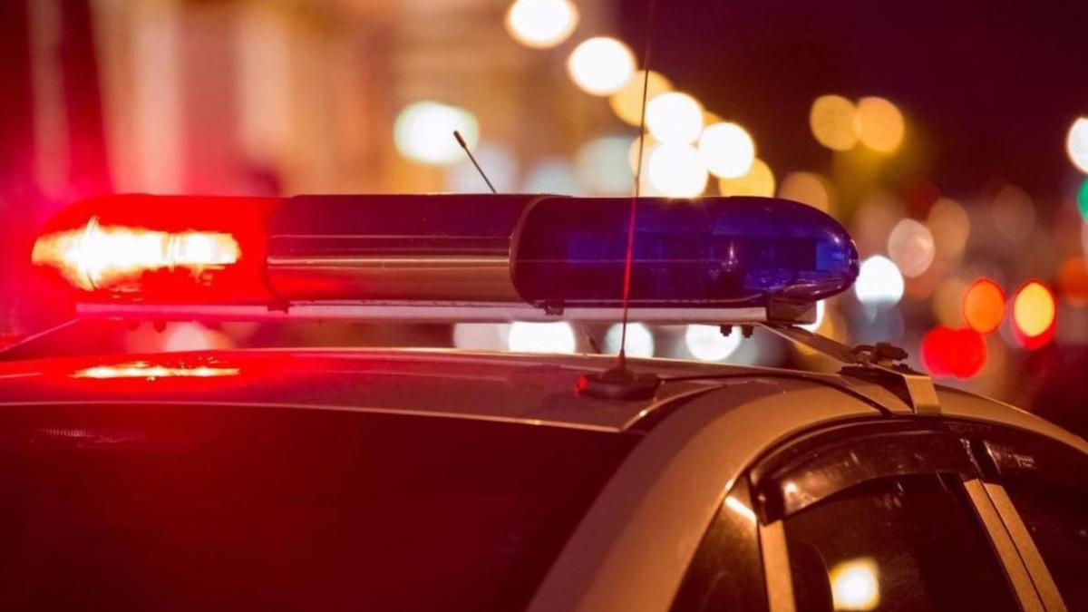 Un taximetrist care lucra ilegal în Capitală a fost bătut și tăiat cu cuțitul.