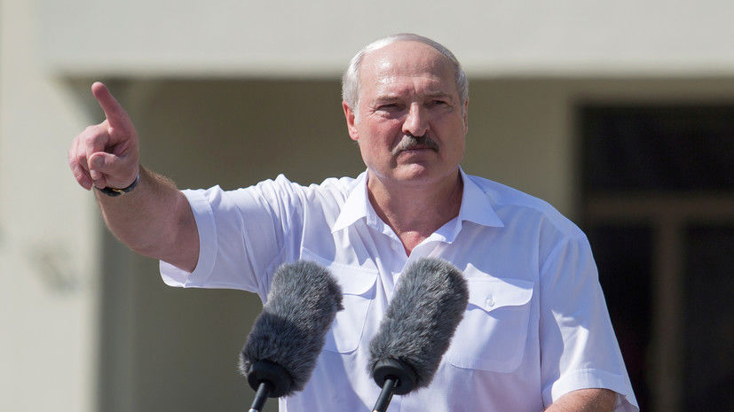 Лукашенко заявил, что будет вести диалог только с трудовыми коллективами.