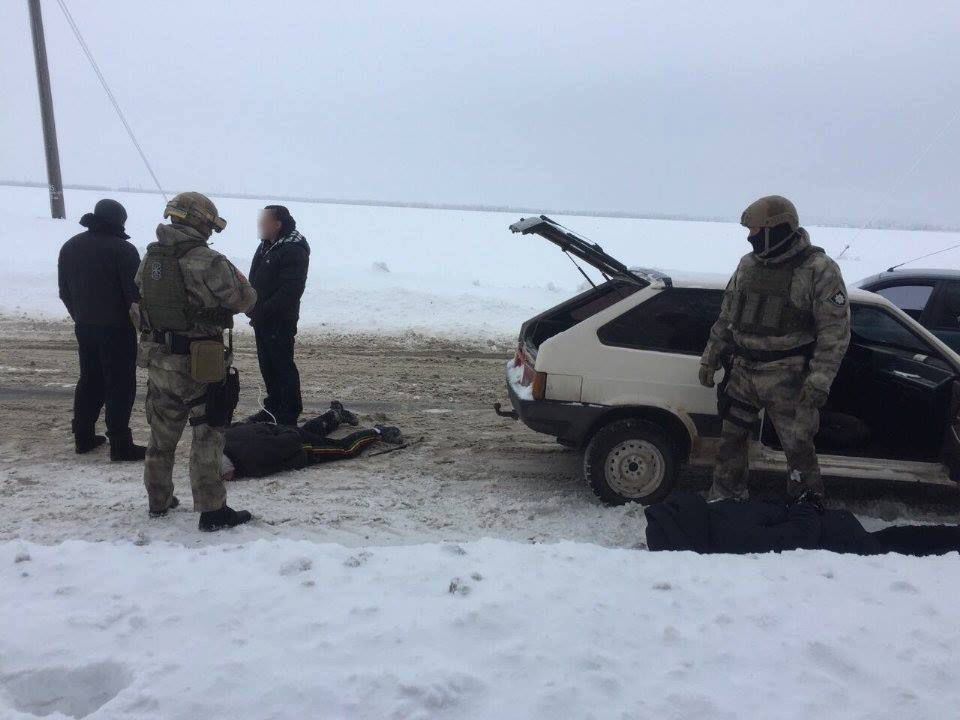 На Украине банда экс-милиционеров напала на врача и предпринимателя.