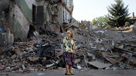Trei militari ucraineni au murit, iar şapte au fost răniţi, ieri, în urma atacurilor rebelilor proruşi din Donbass.
