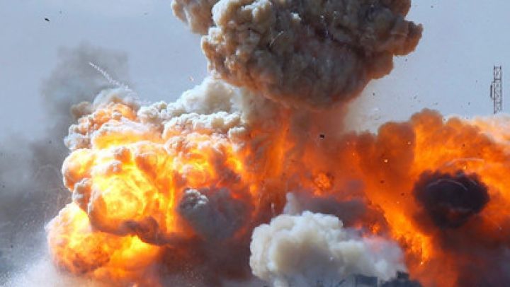 O explozie s-a produs pe o porţiune de calea ferată în regiunea Harkov din Ucraina, în timpul trecerii unui tren de pasageri.