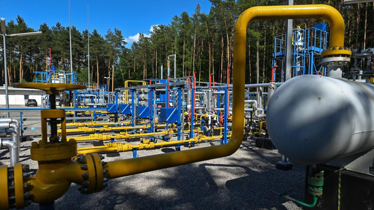 Еврокомиссия призвала страны ЕС начать закачку газа к зиме заранее.