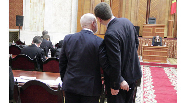 Сегодня депутатам предстоит рассмотреть вотум недоверия правительству Лянкэ, инициированный ПКРМ. Фото: newsmoldova.ru