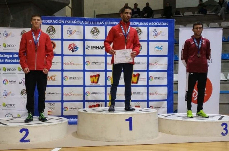 Молдавский спортсмен стал вице-чемпионом по греко-римской борьбе в Испании.