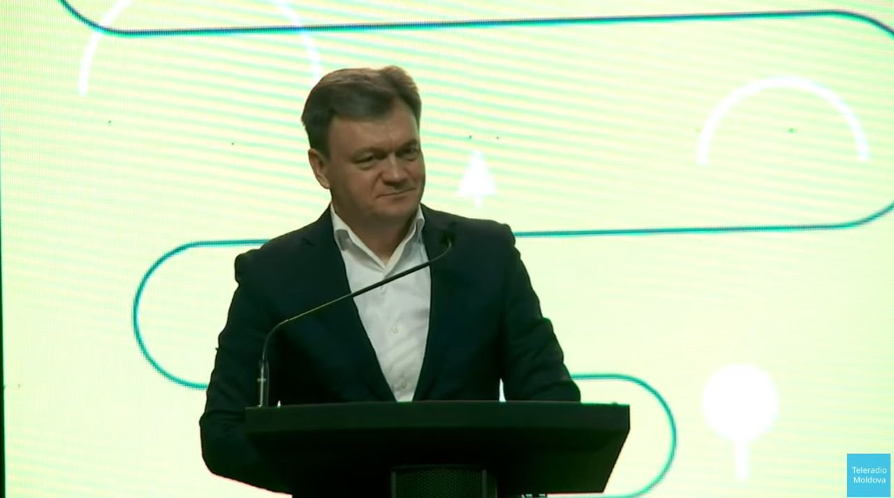 Премьер-министр Дорин Речан.