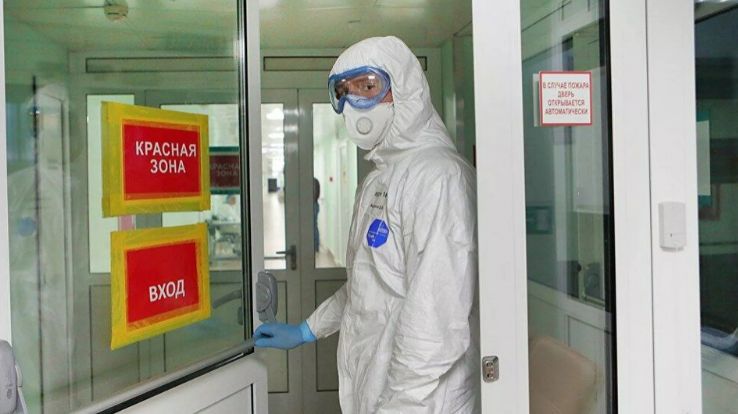 В России за сутки умерло максимальное число пациентов с коронавирусом.