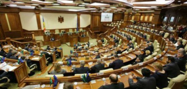 Președintele Parlamentului, Andrian Candu, a menţionat că planifică instituirea unei televiziuni ale ParlamentuluI.  Foto: trm.md