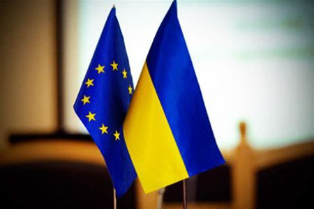 Соглашение об ассоциации для полного вступления в силу должны ратифицировать все страны-члены ЕС.