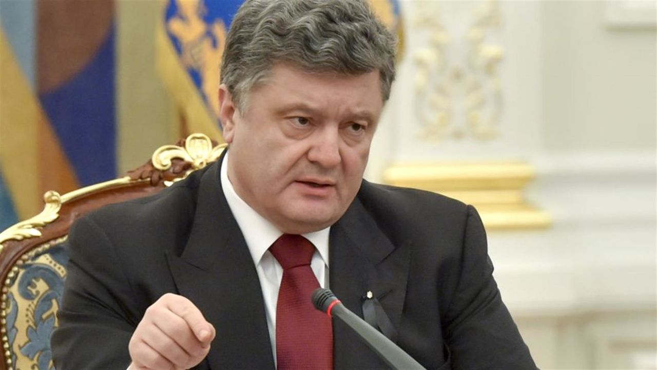 Poroşenko: Ucraina se angajează să recupereze Crimeea de la Rusia. Foto: paginaderusia.ro