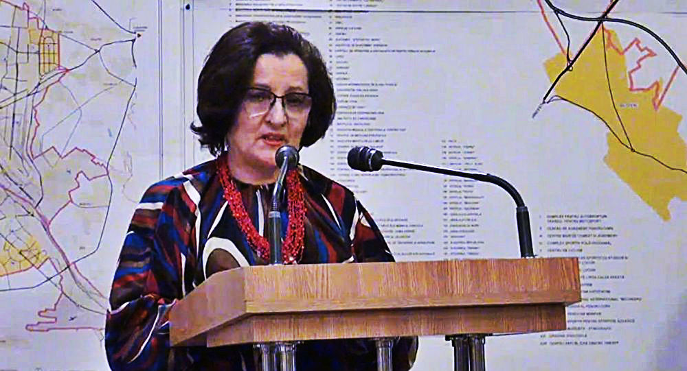 Svetlana Chifa a deţinut de-a lungul anilor diferite funcţii în cadrul primăriei capitalei.