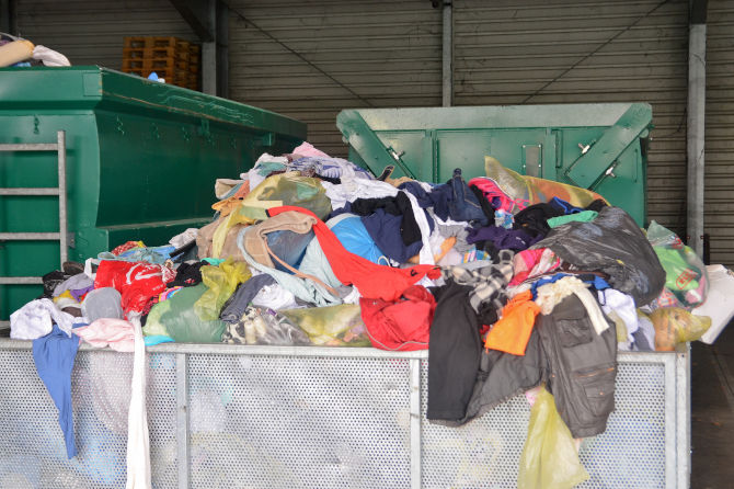 În R. Moldova ar putea fi deschise primele centre de colectare pentru textilele uzate.