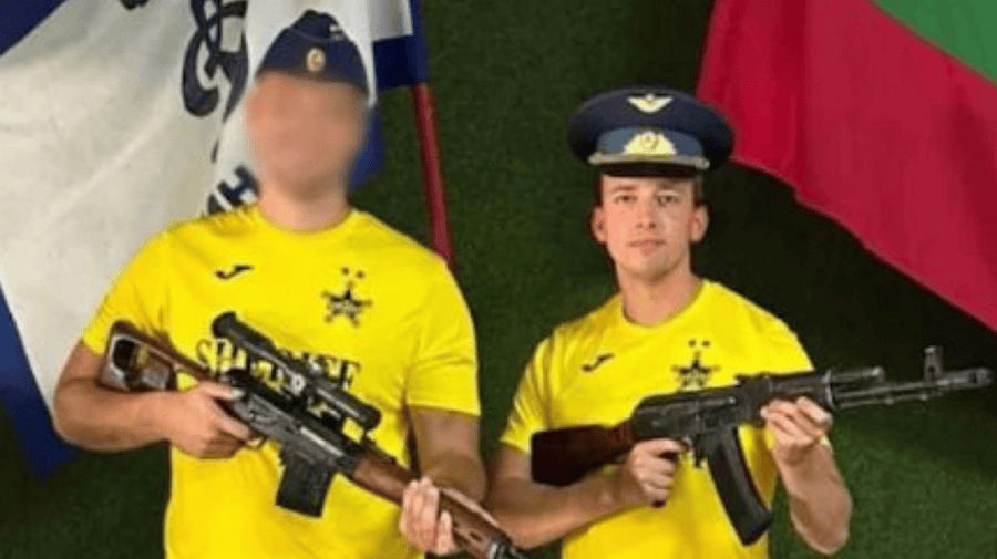 Политики из Нидерландов устроили фотосессию с оружием в Приднестровье.
