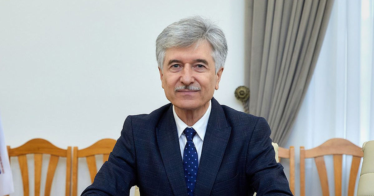 Șeful CNPF confirmă că are un salariu de 112.000 de lei: E la limita minimă legală.