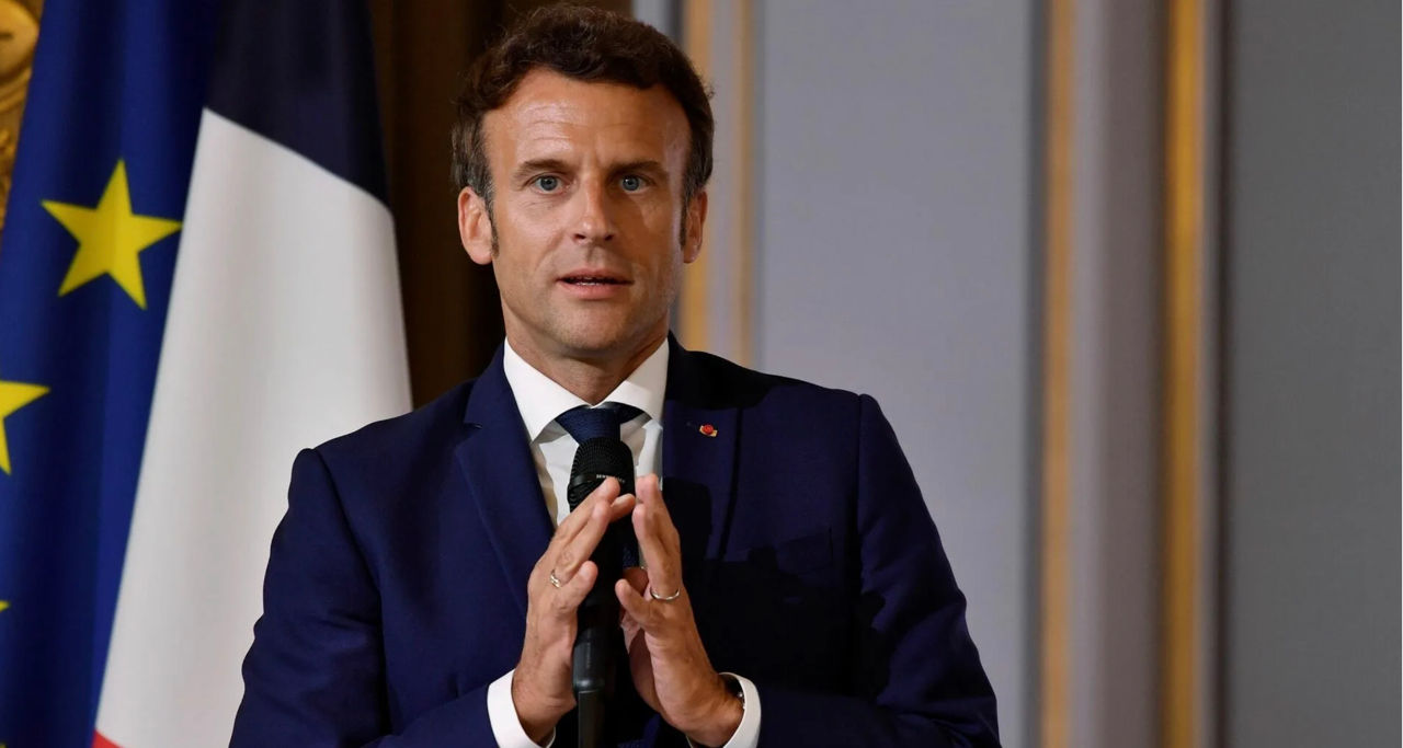 Macron în discursul de Anul Nou și-a asumat responsabilitatea pentru instabilitatea politică. 