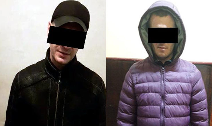 Doi hoţi de buzunare, reţinuţi în flagrant într-un microbuz din Capitală. 