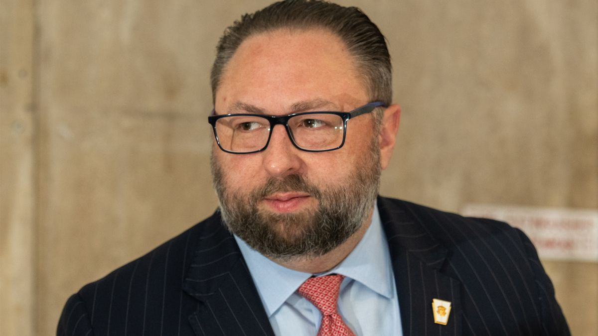Советник президента США: Трамп использует "метод кнута", чтобы принудить Зеленского к миру.