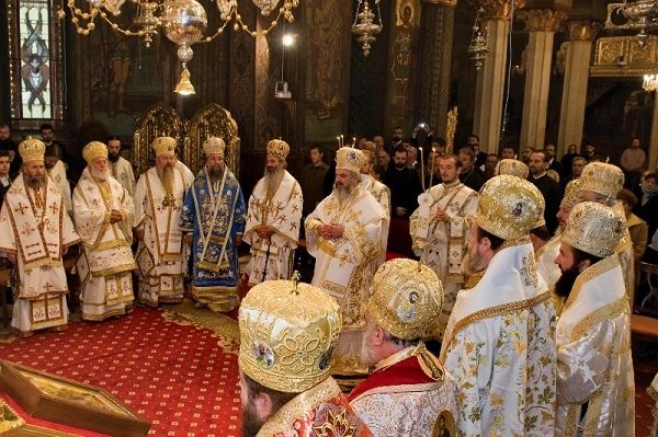 România: Disciplina preoților va fi verificată de Biserică. Foto: Cuvantul Ortodox