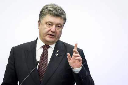 Президент Украины Петр Порошенко призвал ужесточить санкции против России.