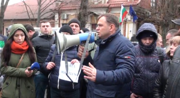 Un protest spontan a avut loc în această dimineață în fața Consiliului Superior al Magistraturii.