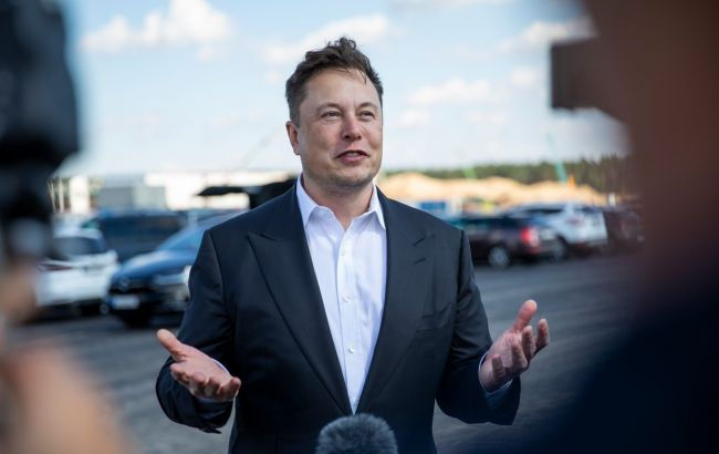 Tesla Илона Маска начала строить крупнейший литиевый завод.