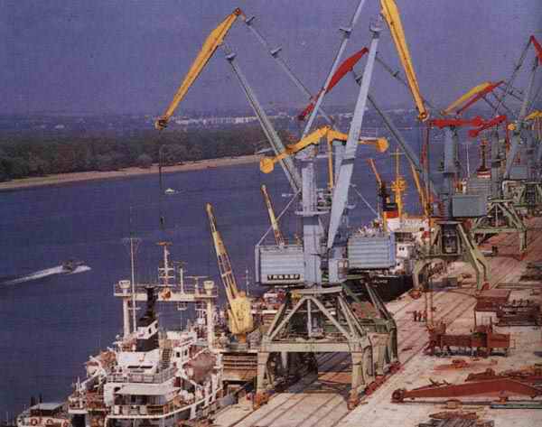 Молдавская компания «Rusagro-Prim» намерена построить в морском порту Рени в Украине зерновой терминал мощностью 250 тыс. тонн зерна в год. Фото: serbiaconstruction.com