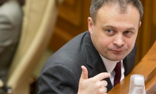 Министр экономики Адриан Канду предложил не вдаваться в детали, по чьей вине отсутствует диалог между Молдовой и Российской Федерацией.
