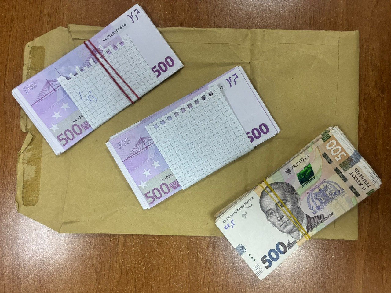 На КПП "Джурджулешты — Галац" пресекли попытку вывоза незадекларированной валюты.