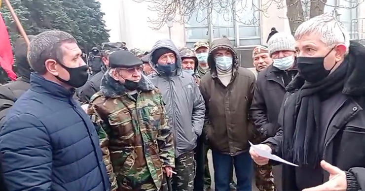 Мирный протест у правительства: ветераны попросили аудиенции у премьера.