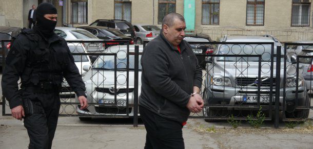 Instanța a dispus trecerea sub control judiciar, chiar dacă procurorii au cerut 30 de zile de arest preventiv.