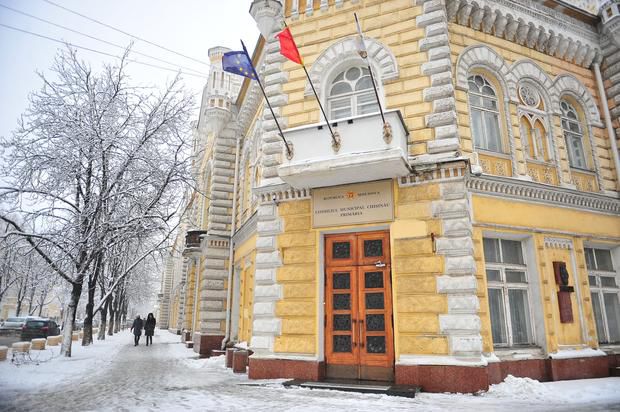 Столичная администрация намерена обратиться в суд с требованием вернуть землю.