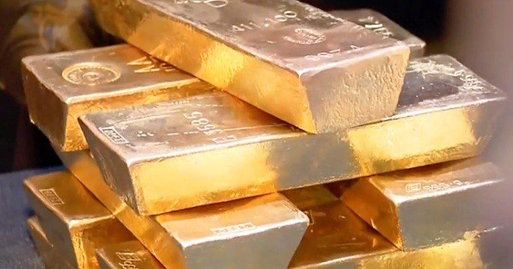 Сто тонн, 8 тысяч слитков — целые золотые горы перевезли из Банка Англии. 