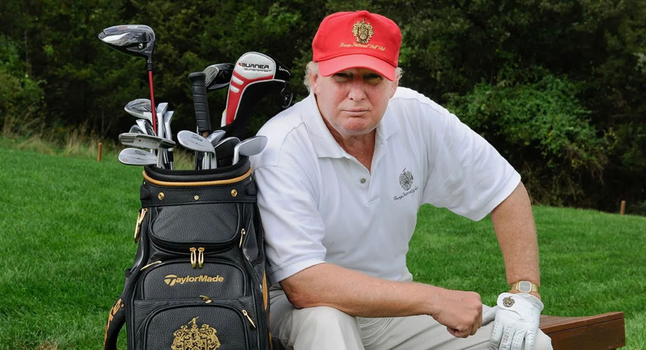 Trump a grațiat un suspect într-un caz de antitrust după o partidă de golf.