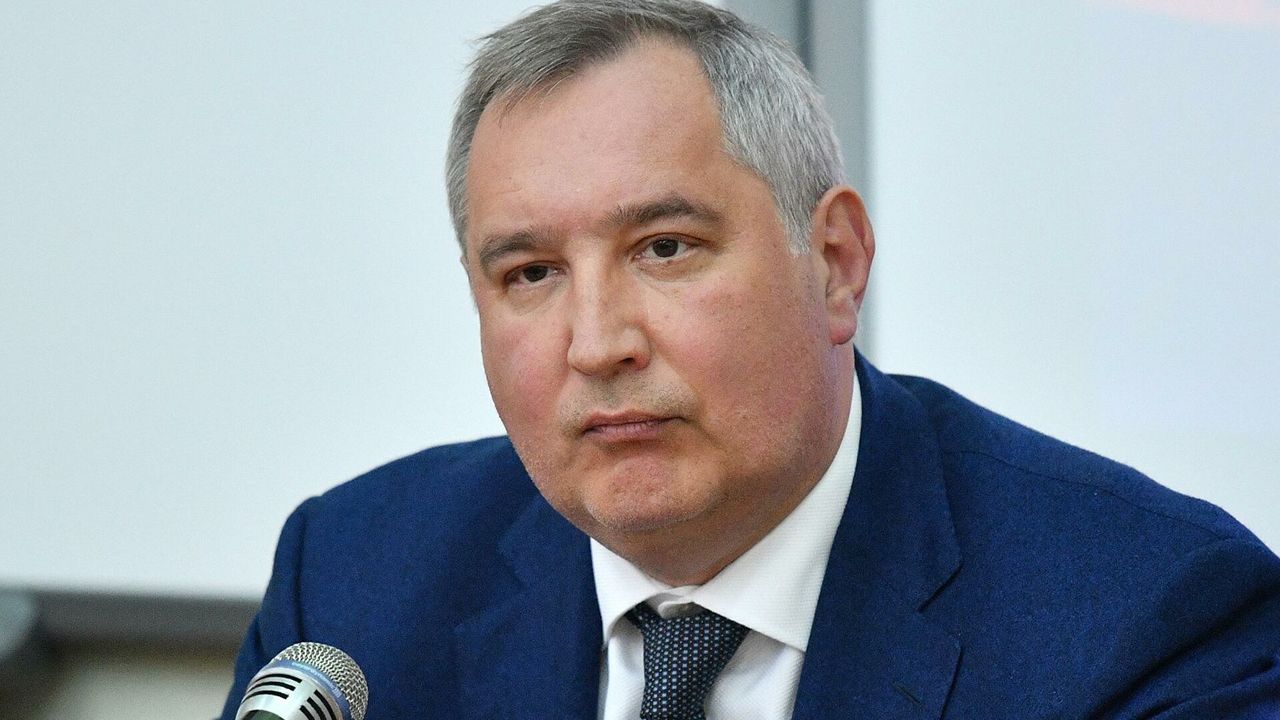 Рогозин обвинил Польшу и Румынию в воздушном пиратстве.