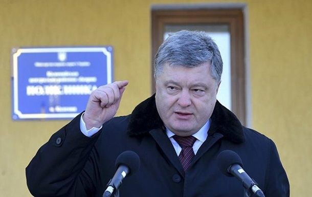 Порошенко осмотрит военные объекты в Одесской области.
