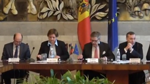 Reforma administrației publice este o prioritate absolută a guvernului. 