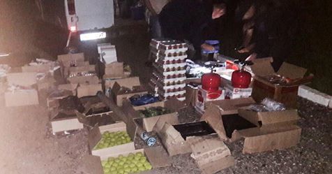В машине кишиневца нашли переносные гратары, газовые баллоны для переносных газовых плит, корм для рыб и т. д. Фото: border.gov.md.