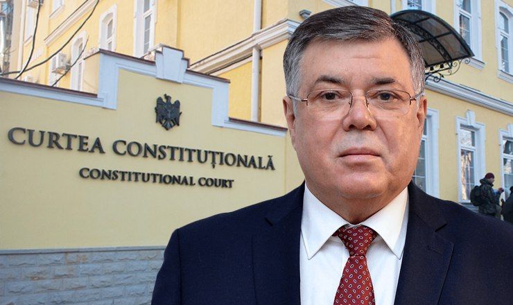 Депутат от блока ACUM Юрий Реницэ.