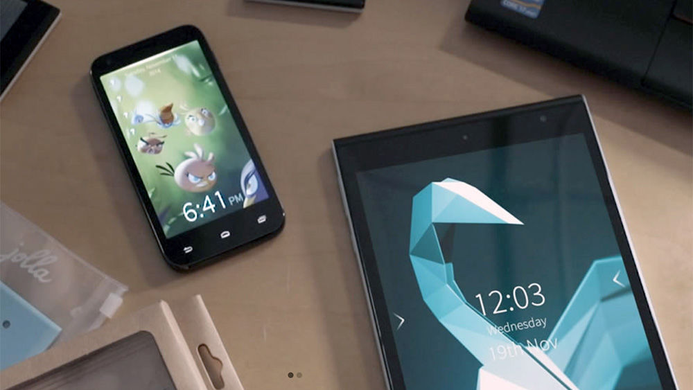 Операционная система Sailfish с 2012 года развивается финской компанией Jolla, основанной выходцами из Nokia.
