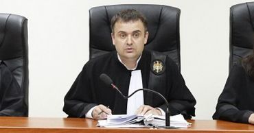 После снятия с поста председателя Апелляционной палаты Клима ушел в отпуск.