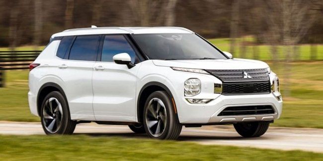 Mitsubishi отзывает 17000 кроссоверов Outlander из-за дефекта.