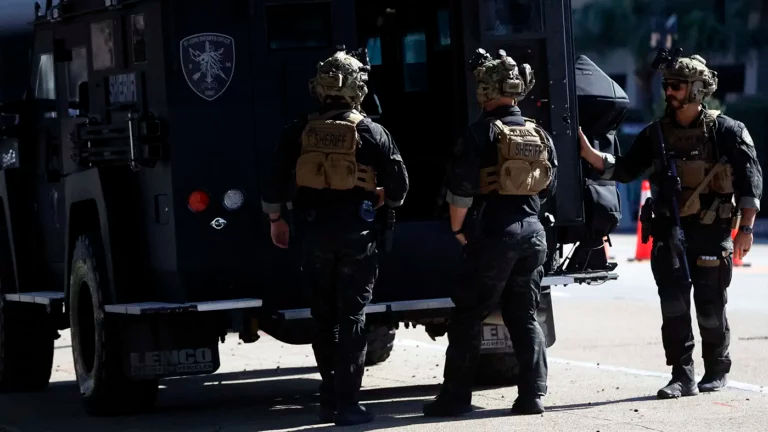 FBI avertizează despre potențiali imitatori ai atacului din New Orleans.