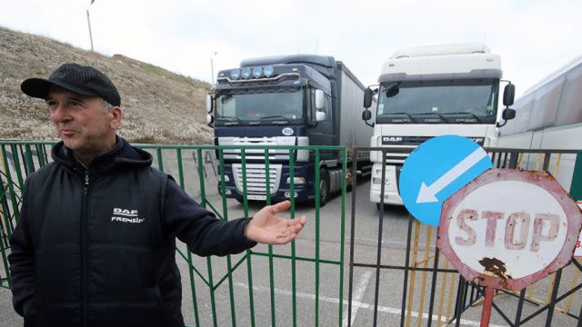 Ранее Украина заявила о полной остановке Россией транзита украинских товаров.