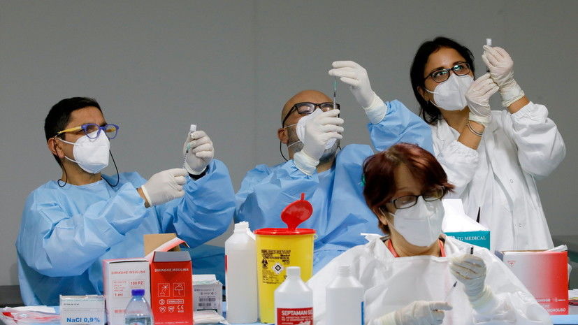 Италия может ввести обязательную вакцинацию.
