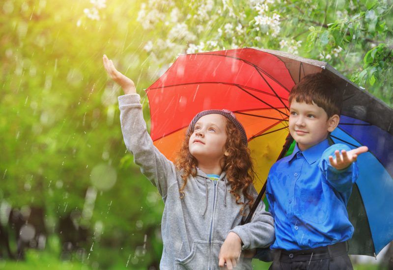 Duminică, meteorologii anunță precipitații în toată țara. 