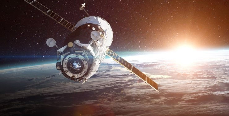 Китай запустит свой аналог интернета Starlink: 13 тыс. спутников выведут на орбиту.