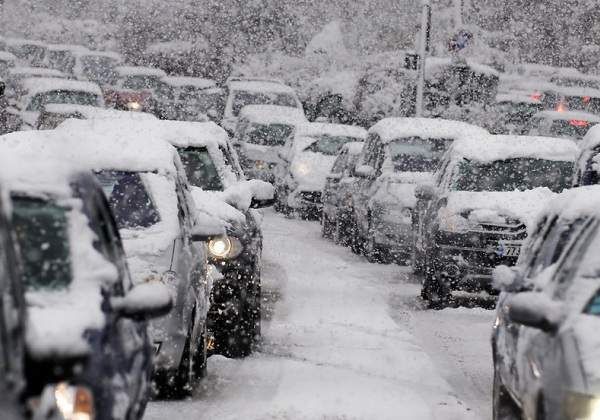 În SUA viscolul a paralizat traficul, sute de zboruri au fost anulate.Foto: protv.md