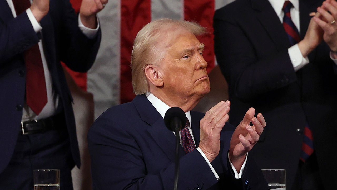 Трамп собирается "резко увеличить" добычу редкоземельных материалов в США.