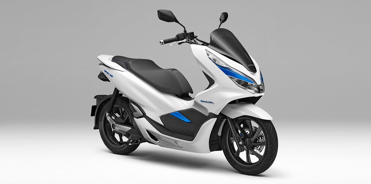 Honda выпустит электроскутер со съемными батареями.