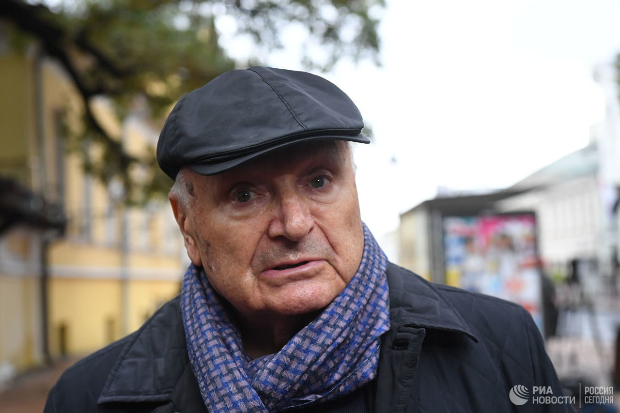 Представитель Жванецкого рассказал о его состоянии после травмы.