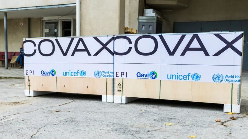 Партия из 46 холодильников, доставленных через платформу COVAX, прибыла в Молдову.